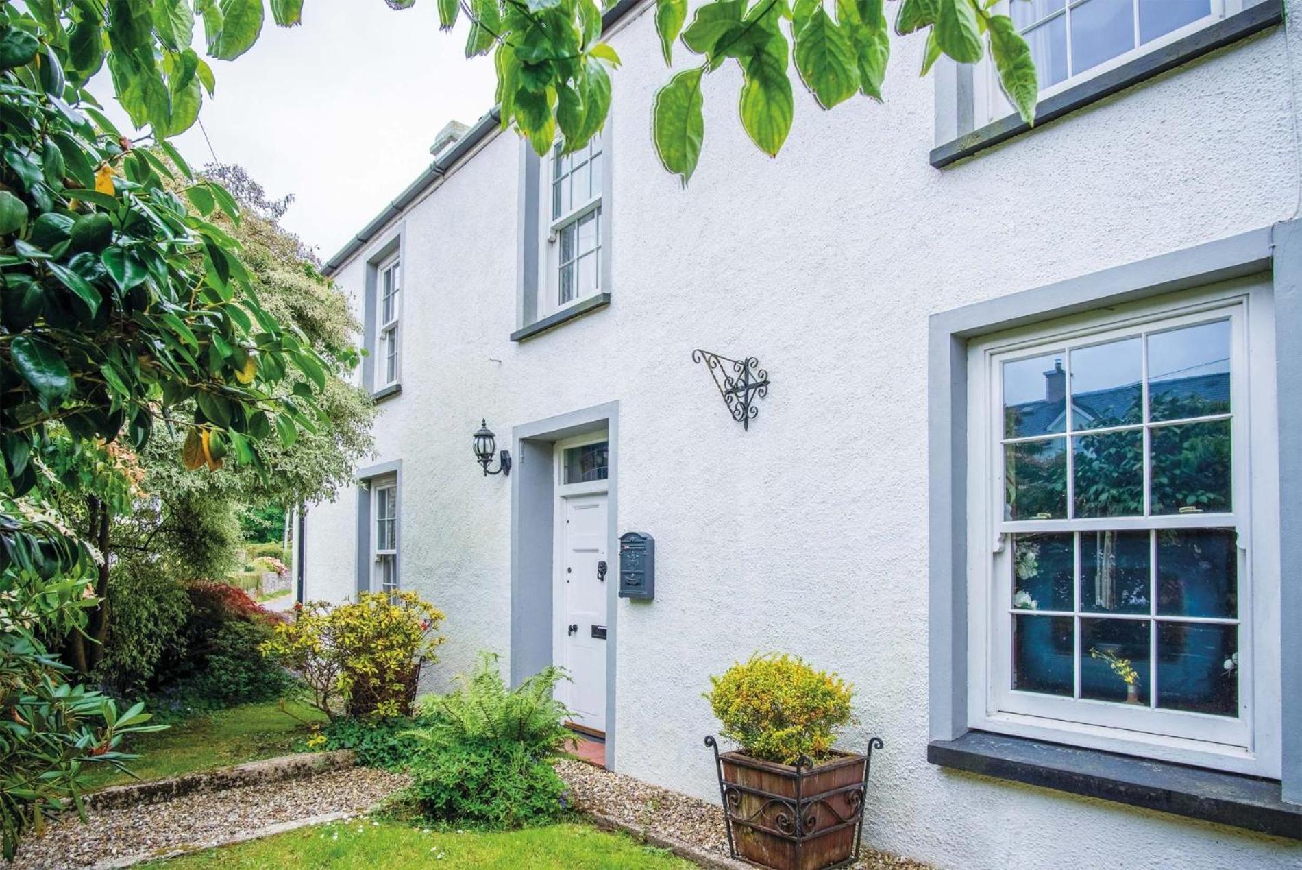 Hall House - 3 Bedroom Cottage - Saint Florence Exterior photo